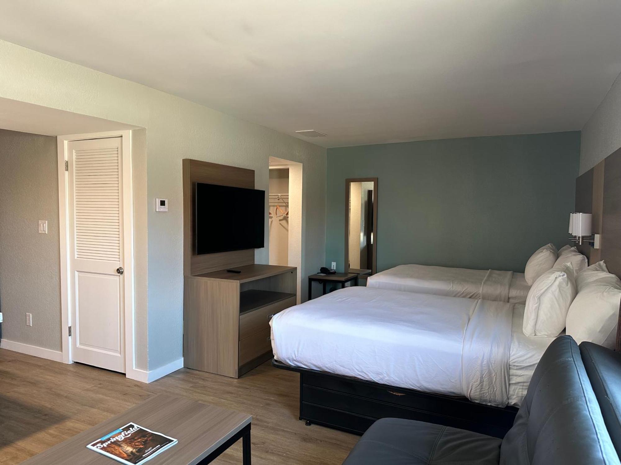 Mainstay Suites Springfield South - Battlefield Rd Екстер'єр фото
