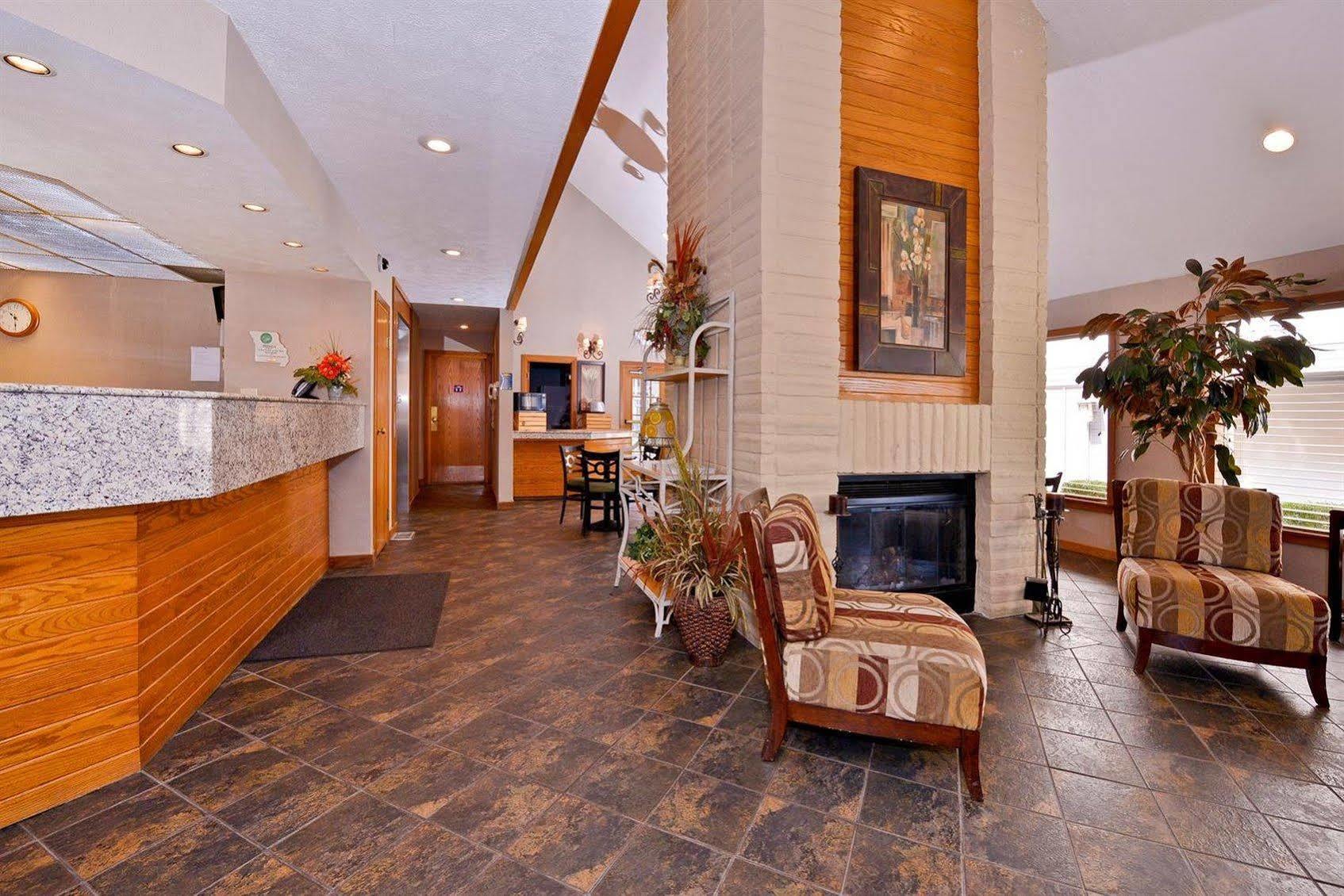 Mainstay Suites Springfield South - Battlefield Rd Екстер'єр фото